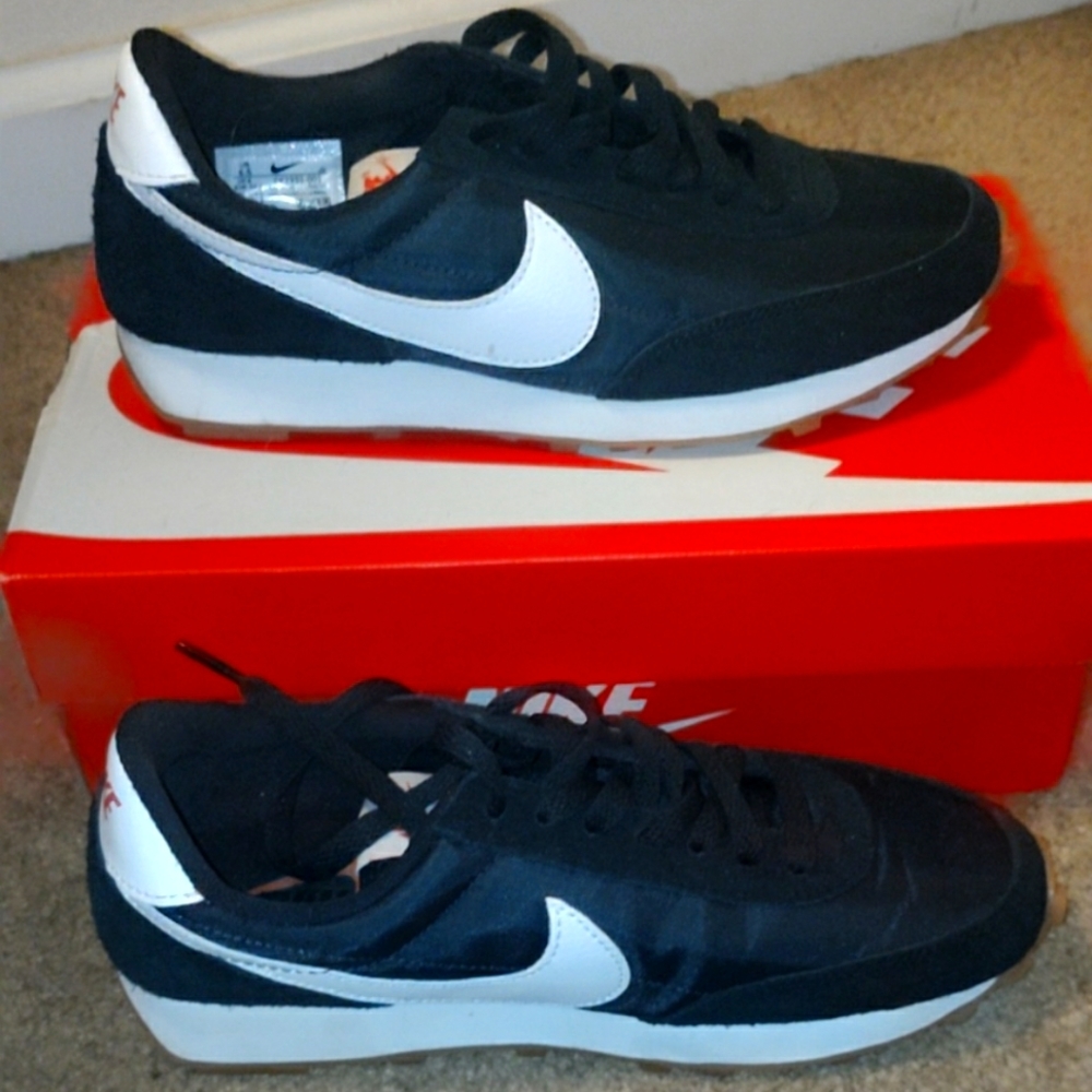 Nike Daybreak shoes
